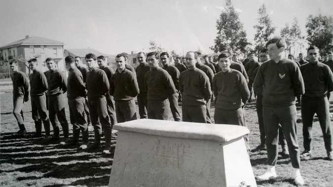 GIURAMENTO  42° CORSO AUC  ASCOLI PICENO - 27 febb 1966 - Sempre al campo sportivo